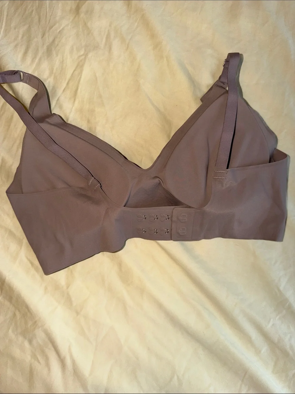 Seamless Jelly Wireless Molded Cup Bra in Mauve Taupe